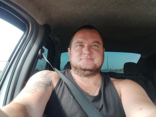  ,   Denis, 39 ,   ,   