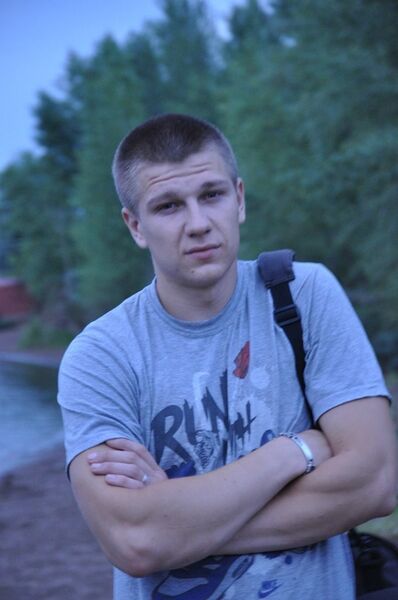 ,   Denis, 32 ,     , c 