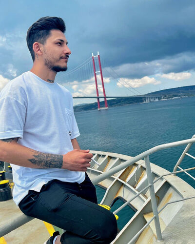  ,   Onurcan, 29 ,   ,   