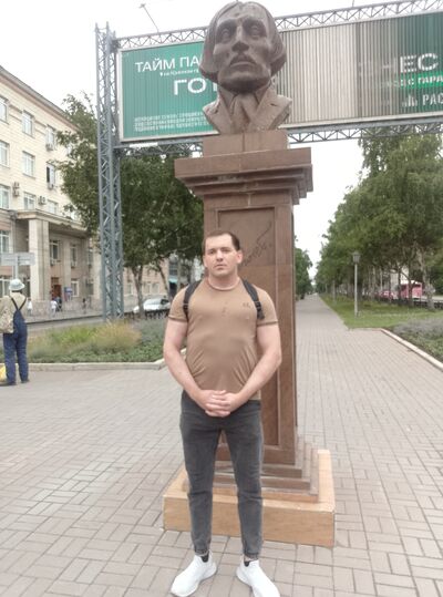  ,   Lion, 34 ,   ,   , c , 