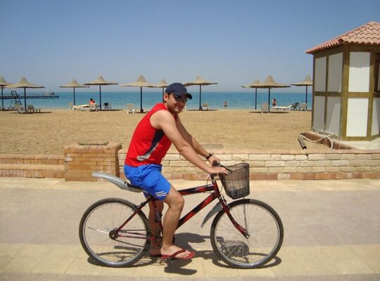  ,   Ruslan, 41 ,   ,   , c 