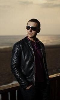  7067895  Paul, 51 ,    