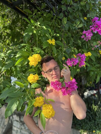  ,   Artem, 39 ,   ,   