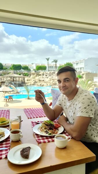  ,   Dmitry, 35 ,   ,   