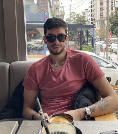  ,   Nico, 22 ,   ,   