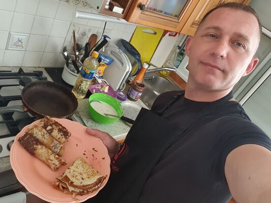  Herzliyya,   , 42 ,     , c 