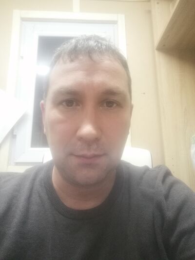  ,   Denis, 41 ,   ,   