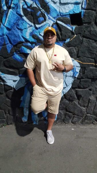  --,   Felipe, 44 ,   ,   