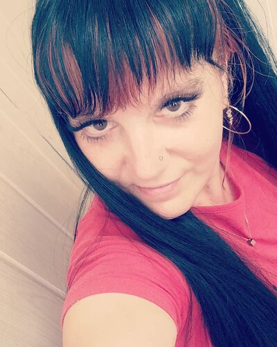  ,   Lana, 40 ,   ,   , c , 