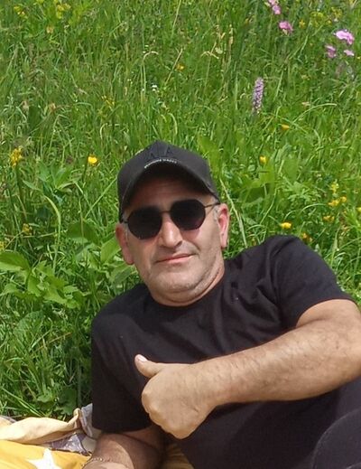  ,   Emin, 39 ,   ,   