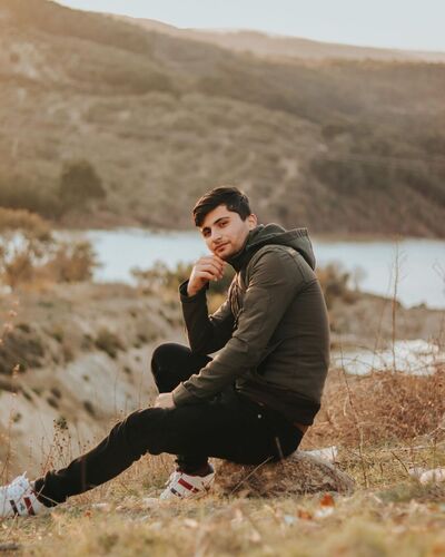  ,   Maks, 28 ,   ,   
