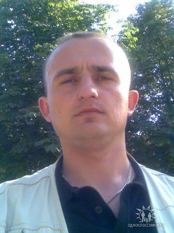  -,   Andriy, 44 ,   