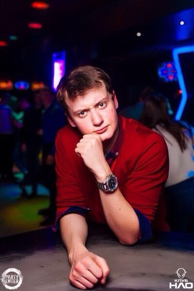  ,   Anton, 28 ,   