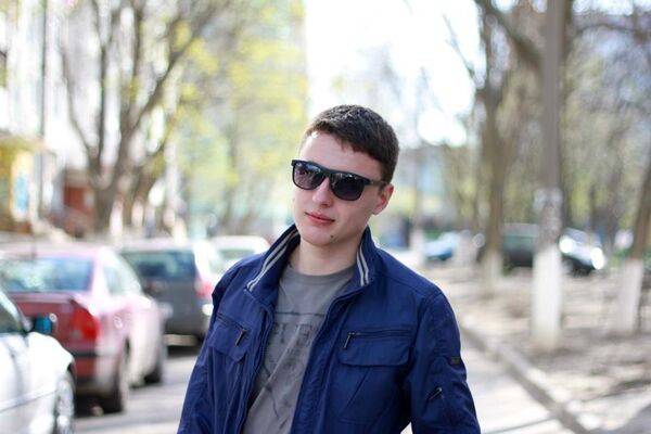  ,   Dragos, 34 ,   ,   , c 