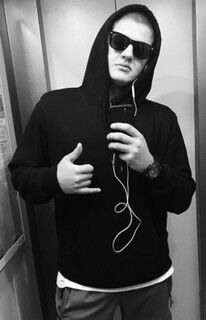  ,   Nik, 33 ,   ,   , c 