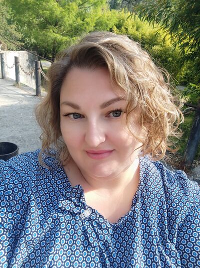  ,   Valentina, 40 ,   ,   