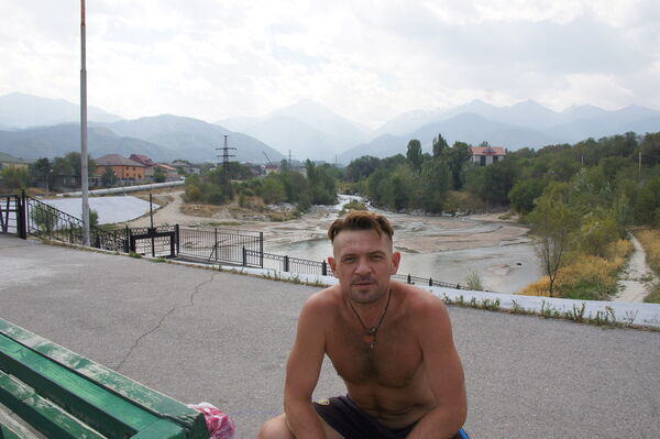  ,   Artyom, 47 ,     , c 