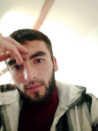  ,   Ali, 29 ,   ,   