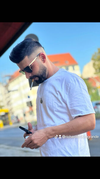  ,   Cezair, 31 ,   ,   