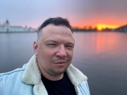  ,   Igor, 37 ,   ,   , 