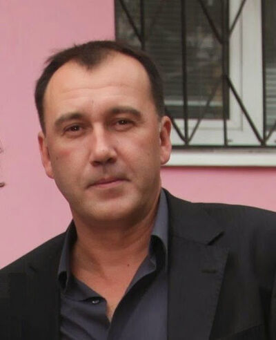   ,   Henn, 54 ,   , 