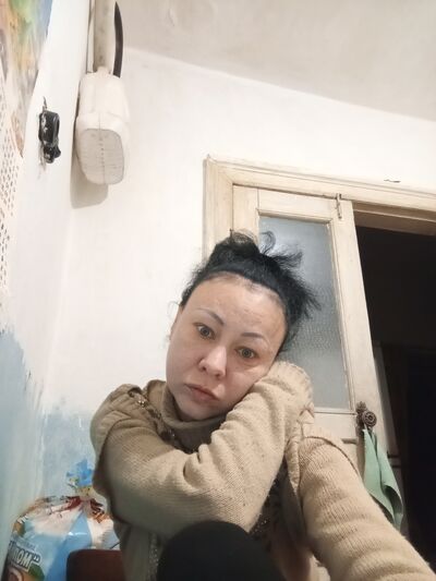  --,   Angelina, 40 ,   ,   