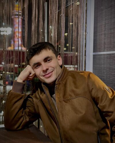  ,   Alex, 24 ,   ,   , c 