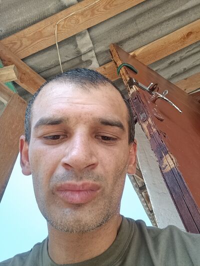  ,   Ryslan, 36 ,   ,   