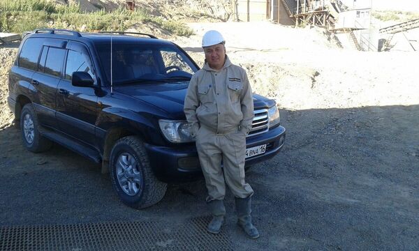  ,   Erlan m, 47 ,   ,   , c 