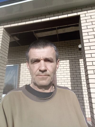  ,   Garry, 52 ,   ,   
