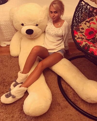  Rome,   Sonya, 30 ,   ,   , c , 