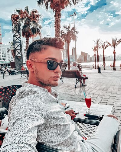  ,   Aykhan, 31 ,   ,   