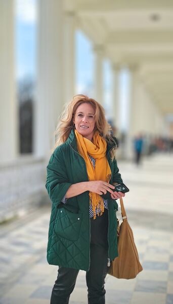  ,   , 44 ,   c 