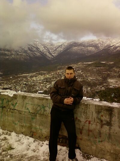  -,   Taras, 40 ,   ,   , c 