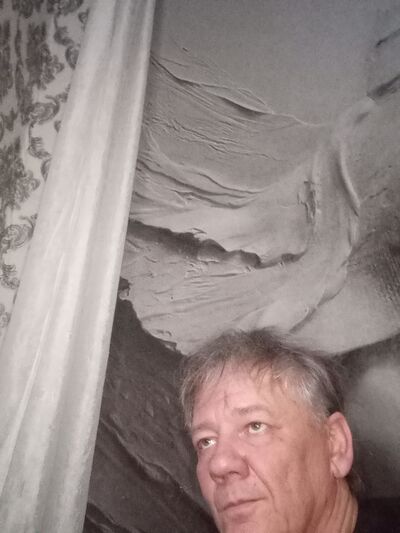  ,   Maks, 51 ,   ,   