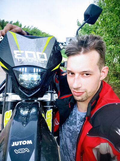  ,   Vladislav, 24 ,   ,   