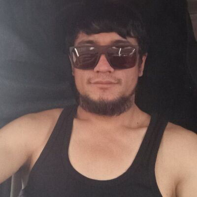  ,   Komron, 30 ,  