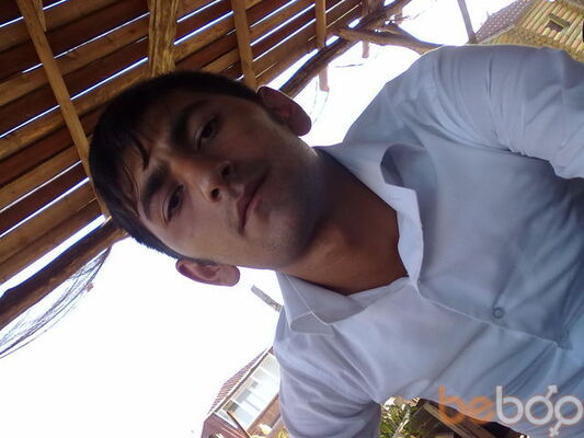  ,   Camiko, 37 ,  