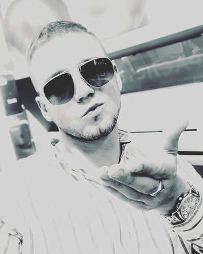  ,   Andrej, 29 ,   ,   , c 