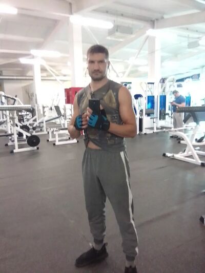  ,   Alexander, 40 ,   c 