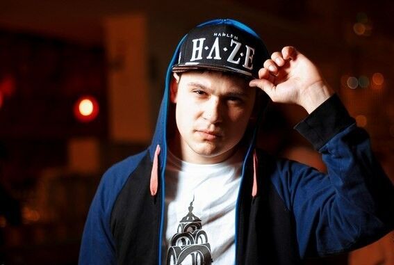  ,   Maksym, 31 ,   ,   , c 