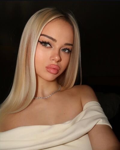 ,   Maria, 20 ,   , 
