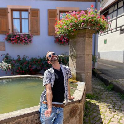  ,   Alex, 39 ,   ,   