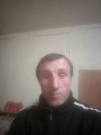  ,   Qennadij, 52 ,   ,   