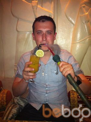  2690595  Aleksandr, 36 ,    London Colney