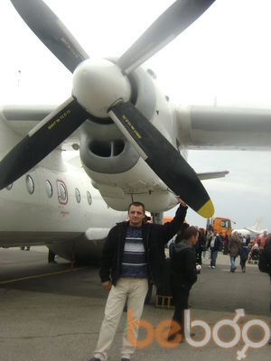  ,   Vadim, 45 ,   