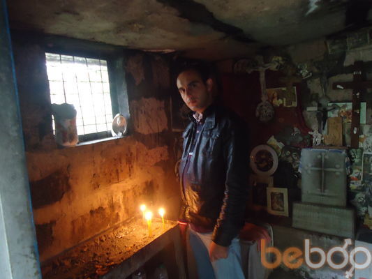  ,   Armen, 40 ,   