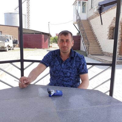  ,   Garik, 40 ,   ,   