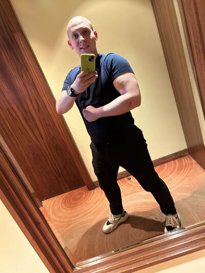  ,   Aleksandar, 28 ,   ,   