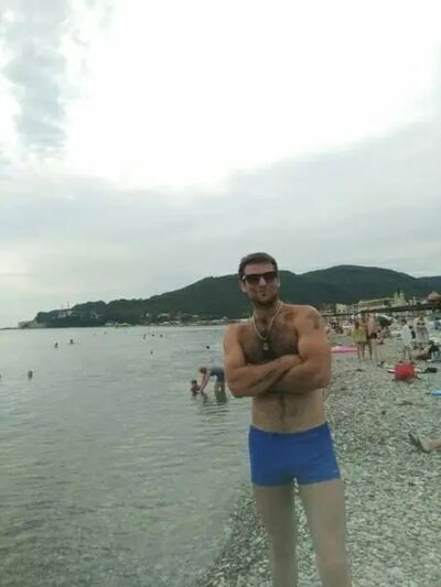  ,   Roman, 33 ,   ,   